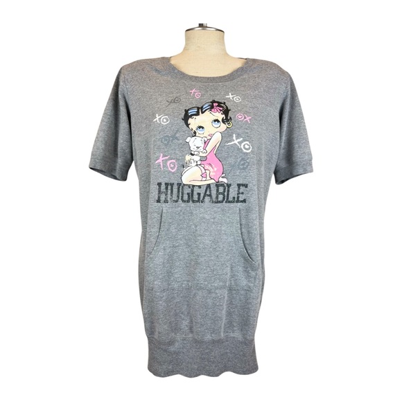 Betty Boop Tops - Betty Boop sweatshirt women’s small, lightweight short sleeve with front pocket